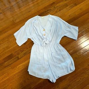 NEW UNWORN Light Blue Romper from Peach Love California
